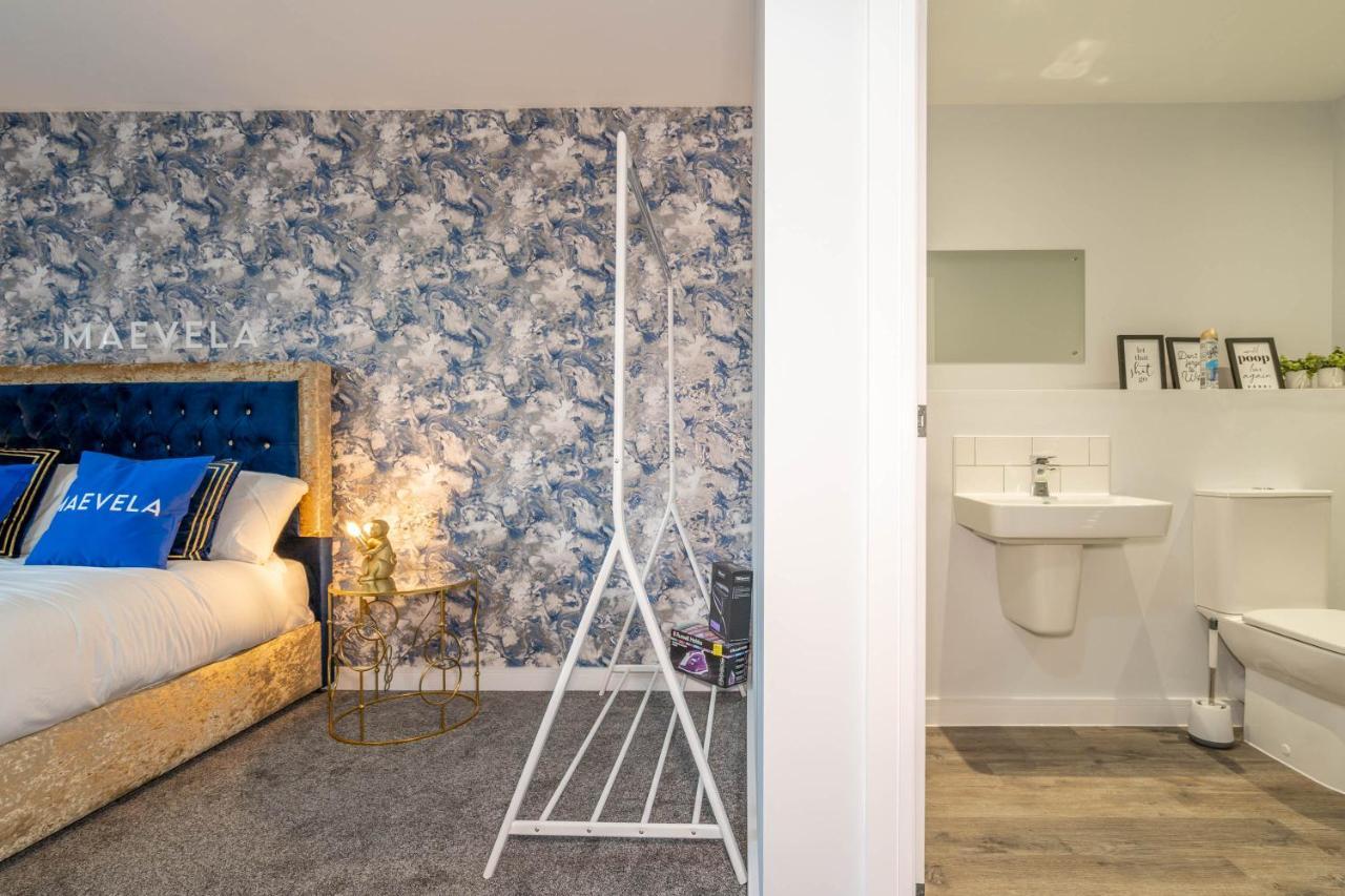 Maevela Apartments - Huge 7Ft Emperor Luxury 2 Bed Apartment - With Parking - New Build - City Centre, Digbeth - Rooftop Terrace - Ps4 & Smart Tv'S Birmingham Exterior photo